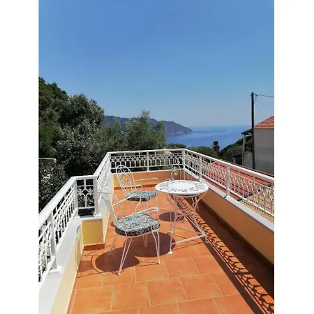 Tsoukali House Holiday home